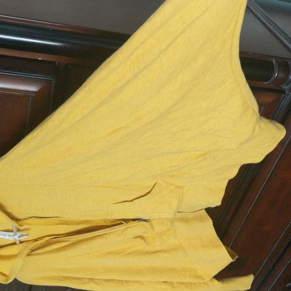 Free People Beach-Yellow hoodie - Picture 4 of 5